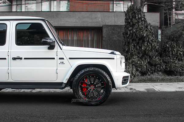 Фото дисков Brixton Forged CM6-RS Черный сатин на Mercedes-Benz G-Class III