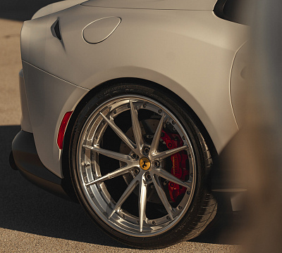 Фото дисков Vossen VPS-1 (3-Piece) на Ferrari 812