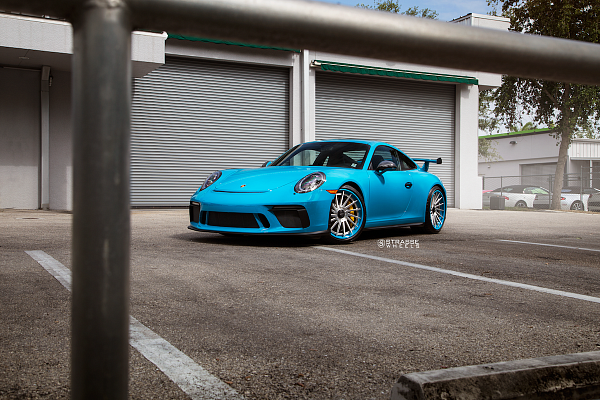 Фото дисков Strasse Wheels SV15T Deep Concave FS Другой цвет на Porsche 911 VII