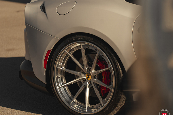 Фото дисков Vossen VPS-1 (3-Piece) Глянцевый лак на Ferrari 812