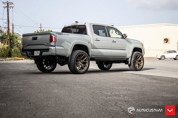 Фото дисков Vossen HF6-4 Глянцевое темное золото на Toyota Tacoma III