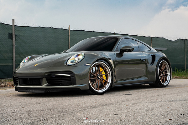 Фото дисков Anrky AN33 Сатиновая бронза на Porsche 911 VIII