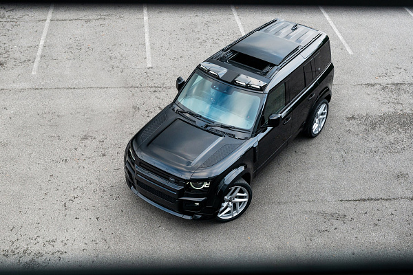 Фото дисков Kahn Type 52 RS Сатиновый лак на Land Rover Defender II