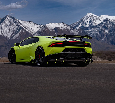 Фото дисков Strasse Wheels SV10T Deep Concave FS на Lamborghini Huracan