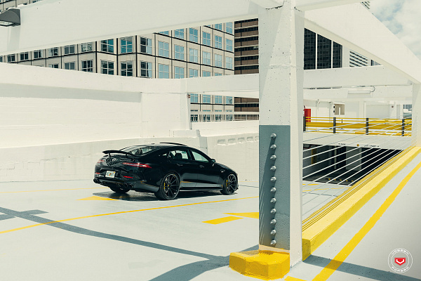 Фото дисков Vossen EVO-2 Черный глянец на Mercedes-Benz AMG GT I