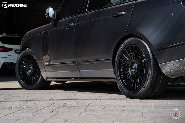 Фото дисков Vossen S17-14 (3-Piece) Черный глянец на Land Rover Range Rover IV