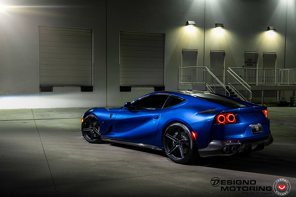 Фото дисков Vossen M-X5 Черный сатин на Ferrari 812