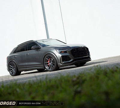 Фото дисков BC Forged HCA191 на Audi Q8