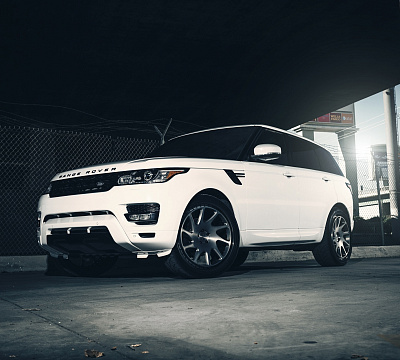 Фото дисков Rotiform OZT на Range Rover Sport II