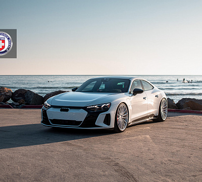 Фото дисков HRE P103SC на Audi E-tron GT