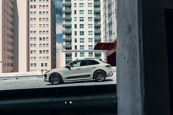 Фото дисков Vossen HF-7 Сатиновый графит на Porsche Macan I