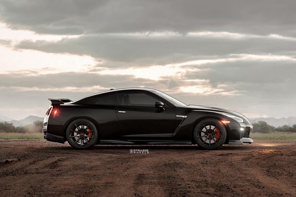 Nissan GT-R