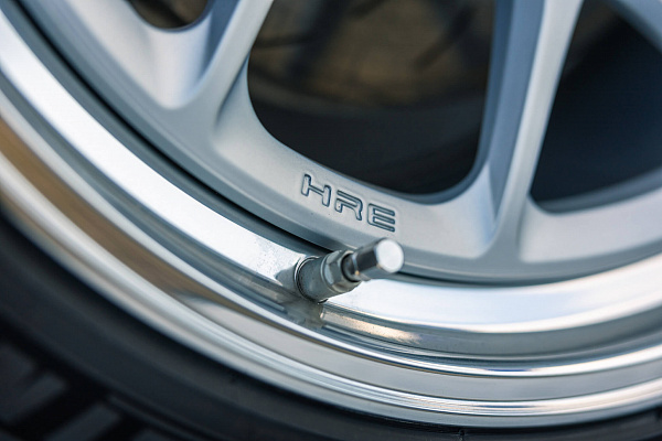 Фото дисков HRE 521 Серебро на BMW 2/M2 (G42/G87)