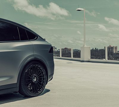Фото дисков Vossen HF-8 на Tesla Model X
