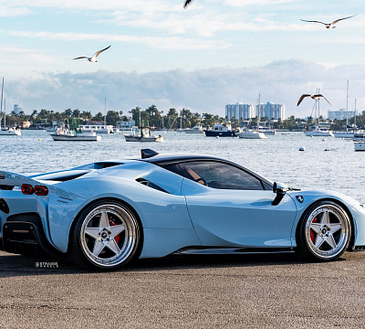 Фото дисков Strasse Wheels F5 Track на Ferrari SF90