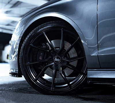 Фото дисков Bola B25 на Audi A/S/RS 3 (8V)