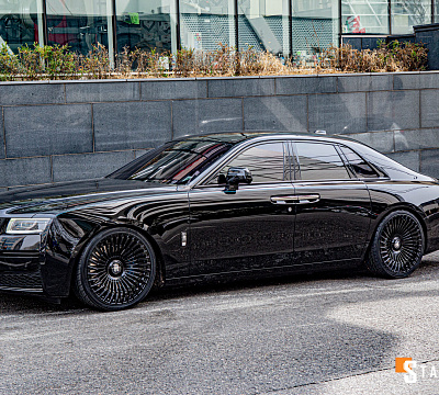 Фото дисков Vossen UV-5 на Rolls-Royce Ghost II