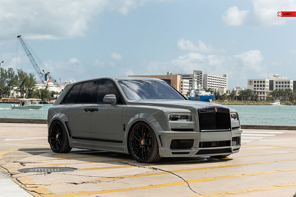 Фото дисков Anrky AN20 Черный глянец на Rolls-Royce Cullinan