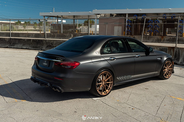 Фото дисков Anrky AN28 Сатиновая темная медь на Mercedes-Benz E-Class (W213, S213, C238)