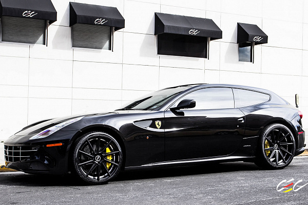 Фото дисков CEC C26 Черный сатин на Ferrari FF