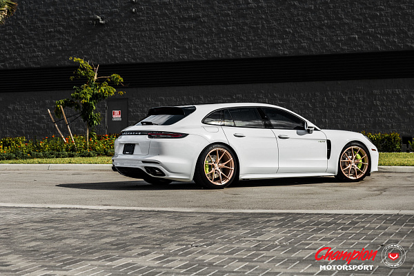 Фото дисков Vossen RS74 Глянцевая медь на Porsche Panamera II