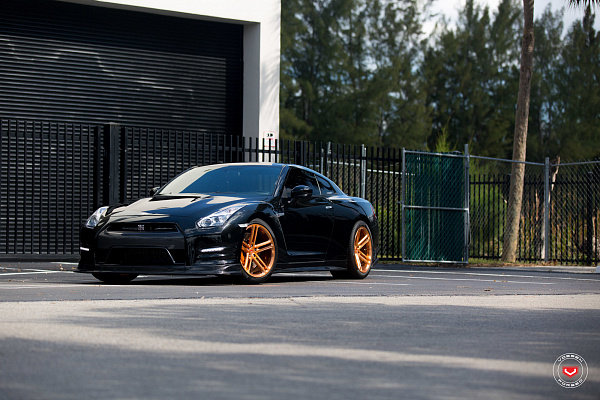 Фото дисков Vossen CG-202 Глянцевая медь на Nissan GT-R