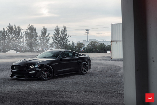 Фото дисков Vossen VFS-5 Черный сатин на Ford Mustang VI