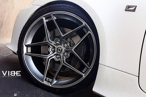 Фото дисков HRE FF11 Глянцевый графит на Lexus RC
