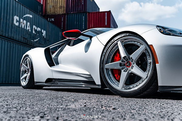 Фото дисков Anrky RS5.3 Глянцевый лак на Ford GT II