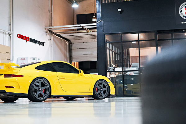 Фото дисков HRE 305 Сатиновый графит на Porsche 911 VII