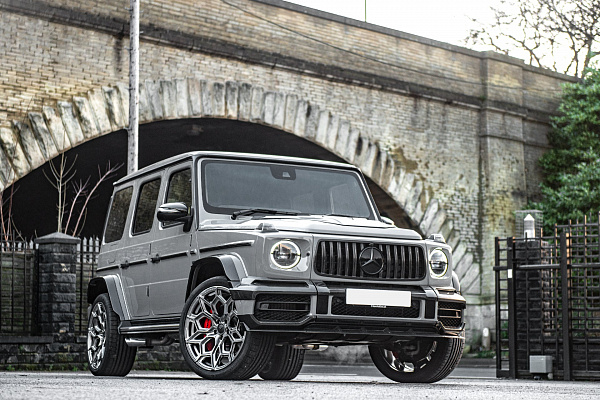 Фото дисков Kahn Type 57 RS Глянцевый лак на Mercedes-Benz G-Class III