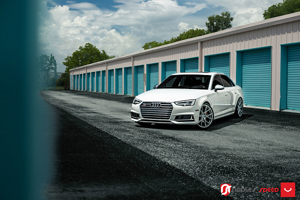 Фото дисков Vossen VFS-6 Серебро на Audi A/S/RS 4 (B9)