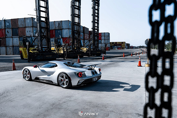 Фото дисков Anrky RS5.3 Глянцевый лак на Ford GT II