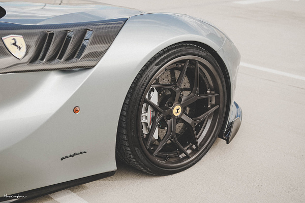 Фото дисков Brixton Forged PF5 Глянцевая темная бронза на Ferrari F12
