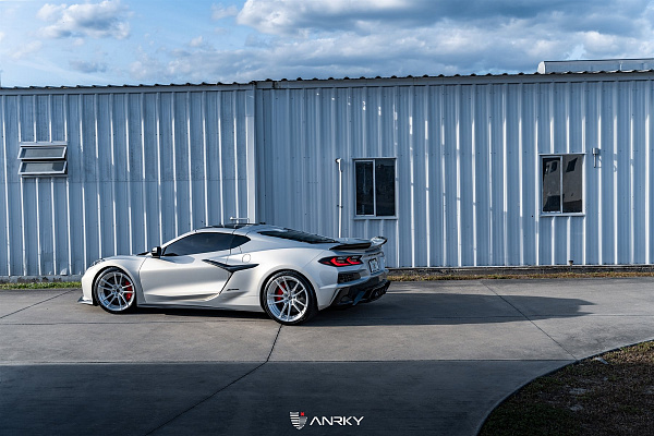 Фото дисков Anrky AN24 Глянцевый лак на Chevrolet Corvette C8