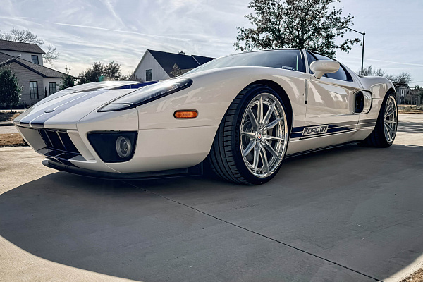 Ford GT