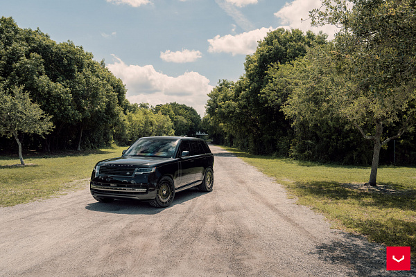 Фото дисков Vossen HF-9 Черный глянец на Land Rover Range Rover V