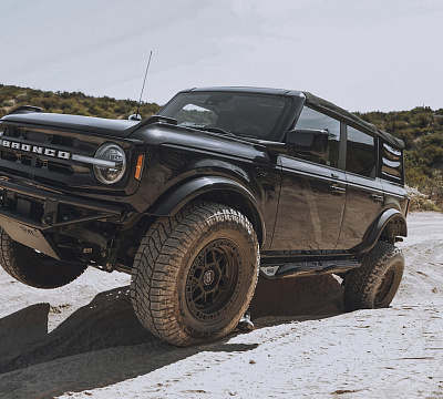 Фото дисков Black Rhino KELSO на Ford Bronco