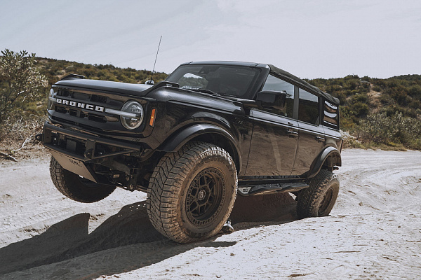 Фото дисков Black Rhino KELSO Черный сатин на Ford Bronco