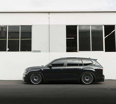 Фото дисков Rotiform GRZ на Volkswagen Atlas