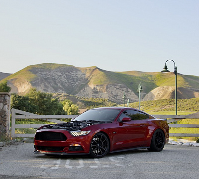 Фото дисков MRR M350 на Ford Mustang VI