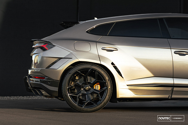 Фото дисков NOVITEC NL5 Черный глянец на Lamborghini Urus