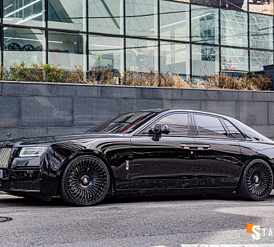 Фото дисков Vossen UV-5 на Rolls-Royce Ghost II