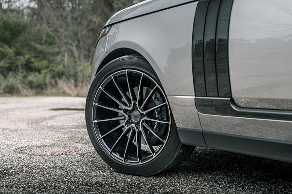 Фото дисков Savini BM16 Алмазная проточка на Land Rover Range Rover IV