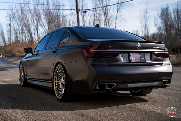 Фото дисков Vossen S17-13 Глянцевый лак на BMW 7 (G11/G12)