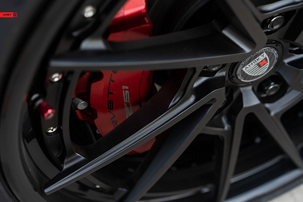 Фото дисков Anrky AN33 Черный сатин на Chevrolet Corvette C8