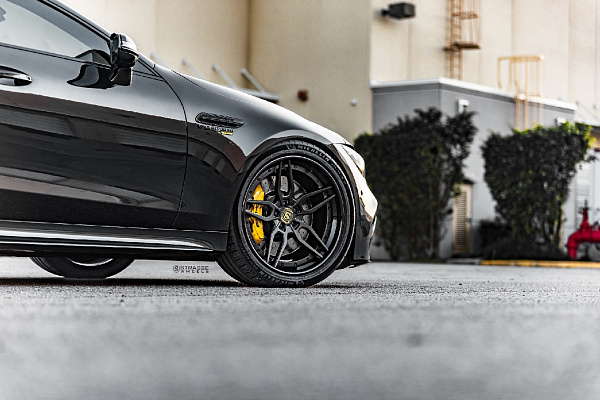 Фото дисков Strasse Wheels SV4 Deep Concave FS Черный сатин на Mercedes-Benz AMG GT I