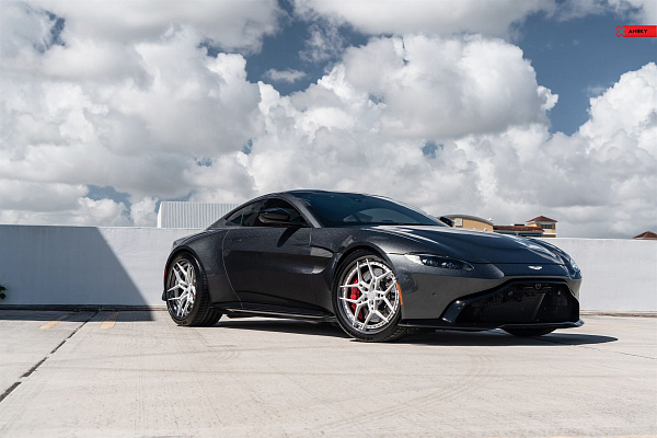 Фото дисков Anrky S3-X4 Сатиновый лак на Aston Martin Vantage 4