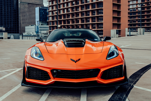 Фото дисков Strasse Wheels SM5R Deep Concave FS Другой цвет на Chevrolet Corvette C7