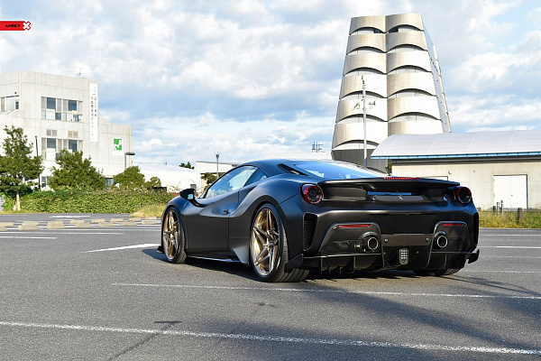 Фото дисков Anrky S1-X3 Сатиновая шампань на Ferrari 488